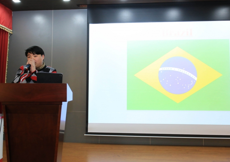LINE_ALBUM_230210_78