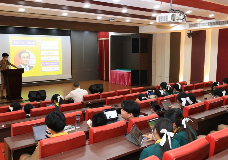 LINE_ALBUM_230210_83