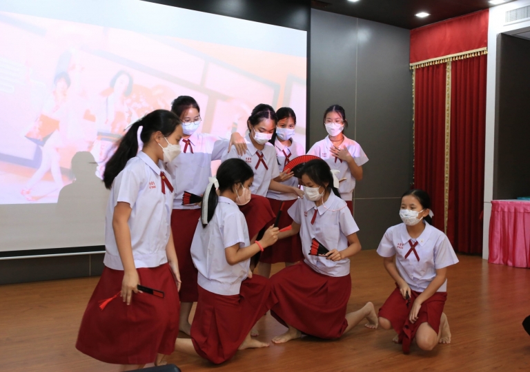 LINE_ALBUM_230210_9