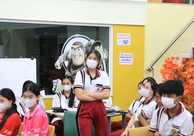 ACSP English Program invited Ajarn Ornanong Narasuwan, a Professional R&D leader and Design Thinking coach, who has over 15 years of management experience, for a Design Thinking Special workshop for Secondary 3 students on 9th January 2024.