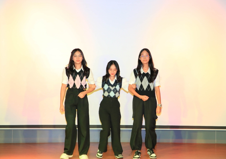 ACSP EP stepped up the Health & PE performance-based dance this year by pushing students out of their comfort zones. From traditional to modernized dance, the S6 PE & Health classes competed in the group dance event. 
