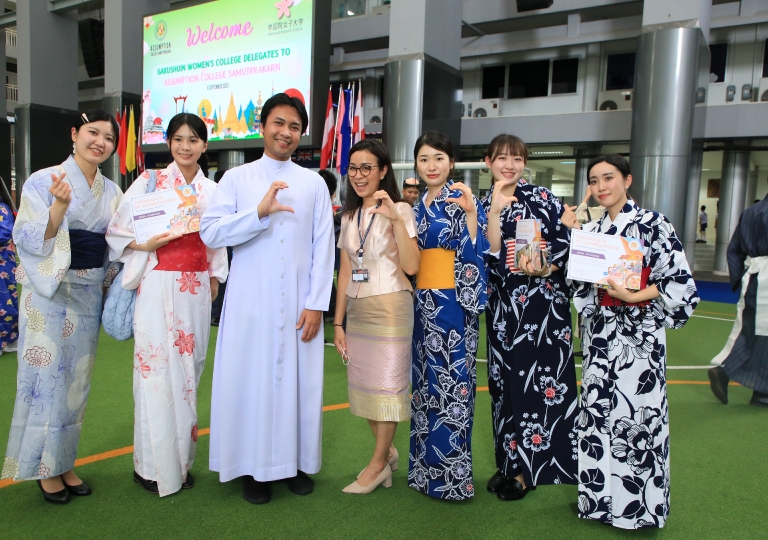 ACSP led by Vice Director Bro. Natton Suphon welcomed 22 visitors from Gakushuin Women’s College (GWC), Japan for the overseas Thai cultural study trip for Japanese students, on 6 September 2023.