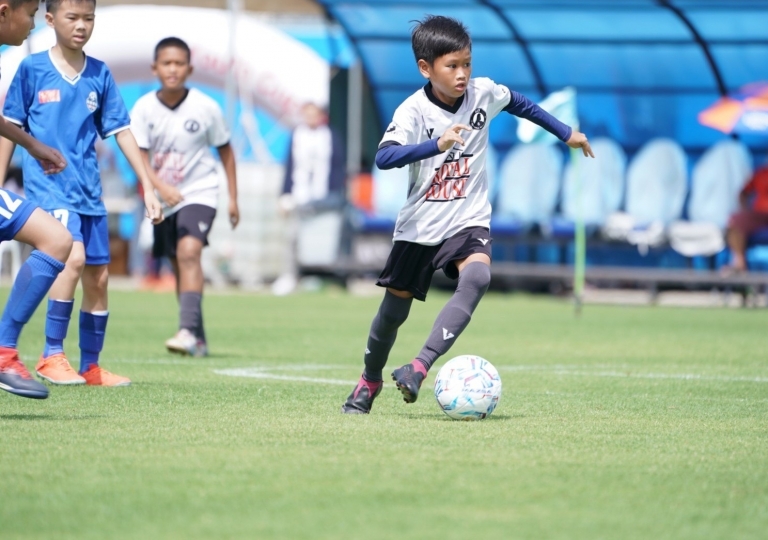LINE_ALBUM_Football_230726_1
