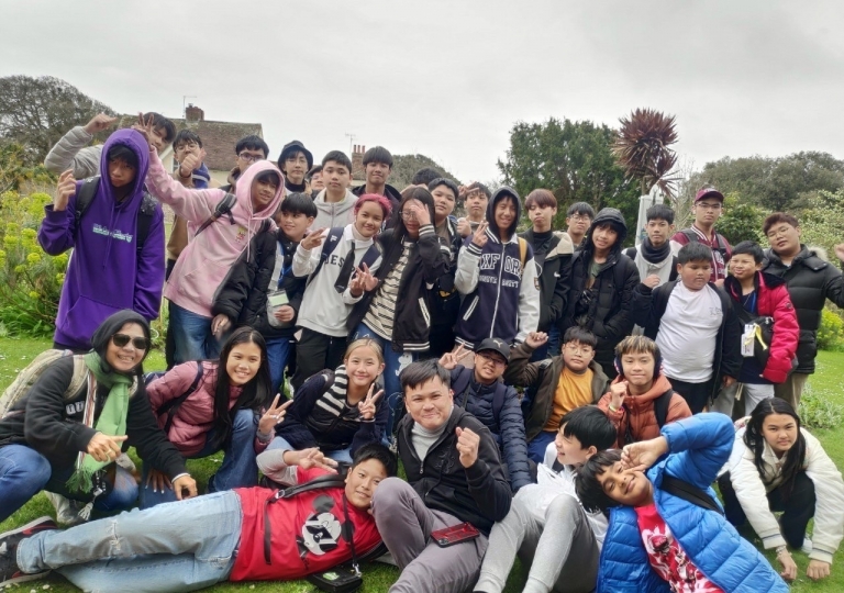 LINE_ALBUM_230612_17