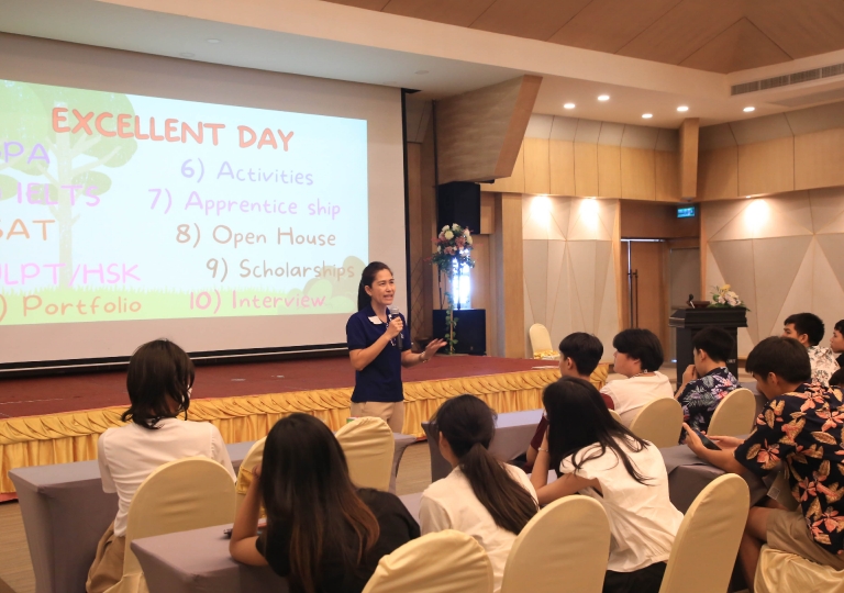 On 12-14 November 2023, the English Program Discipline department held the annual EP Team Harmony Camp for Secondary 4-6 students. 