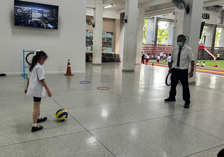 Primary 1 students enjoyed a special science activity called “What Forces Can Do”, with Mr. Bikash Prajapati at the Saint Gabriel building on 8 November 2023. 