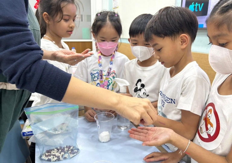 LINE_ALBUM_230712_38