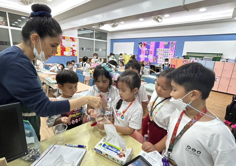 Primary 2 students had a fun science activity “Seed Germination: Grow and Glow”, planned by Miss Narges Rahimiparvar together with Miss Supimporn Sutantiwannakul, on 6 July 2023.
