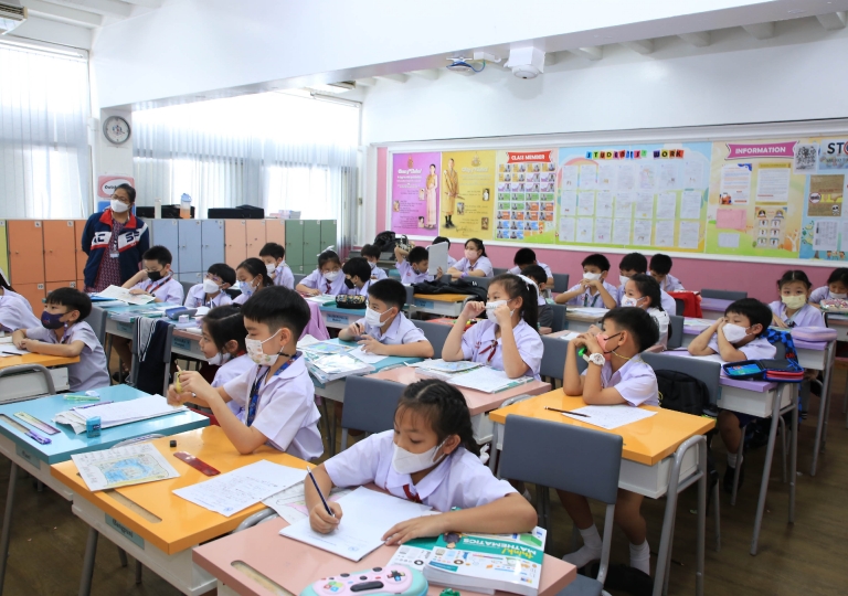 Students in Primary 4 Mathematics class ran a fun activity called “My Treasure Map” on 4 August 2023. This activity focused on the map functions of position, movement, and angles.